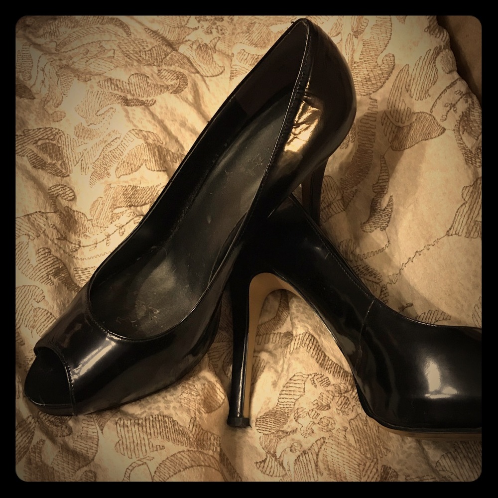 Nine West peep toe heels size 10M